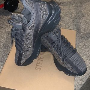 Steve Madden brand new